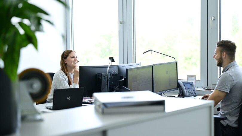 Stellvertretender Zollbeauftragter/Mitarbeiter Versandbüro (m/w/d), 1. Bild